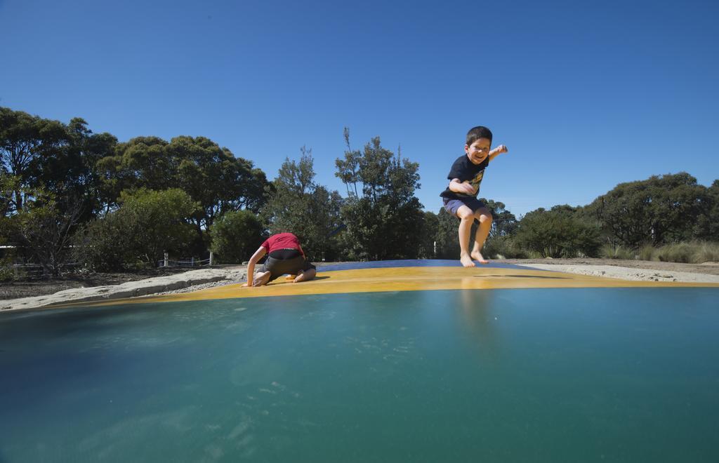 湖滨假日公园 Lake Tyers Beach 外观 照片